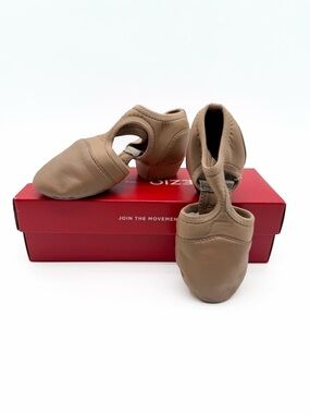 Capezio Pedini Femme PP323C Jazz Dance Shoes Caramel Little Girl 1.5 NEW